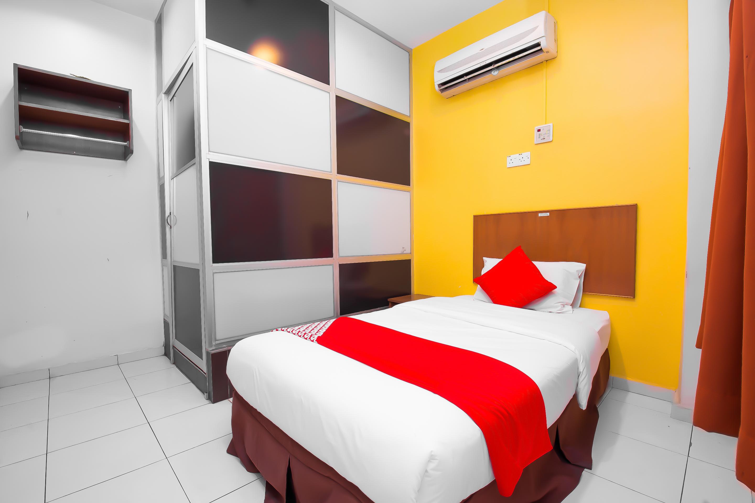 Oyo 582 Hotel Walk Inn Kampong Pasir Puteh  Εξωτερικό φωτογραφία