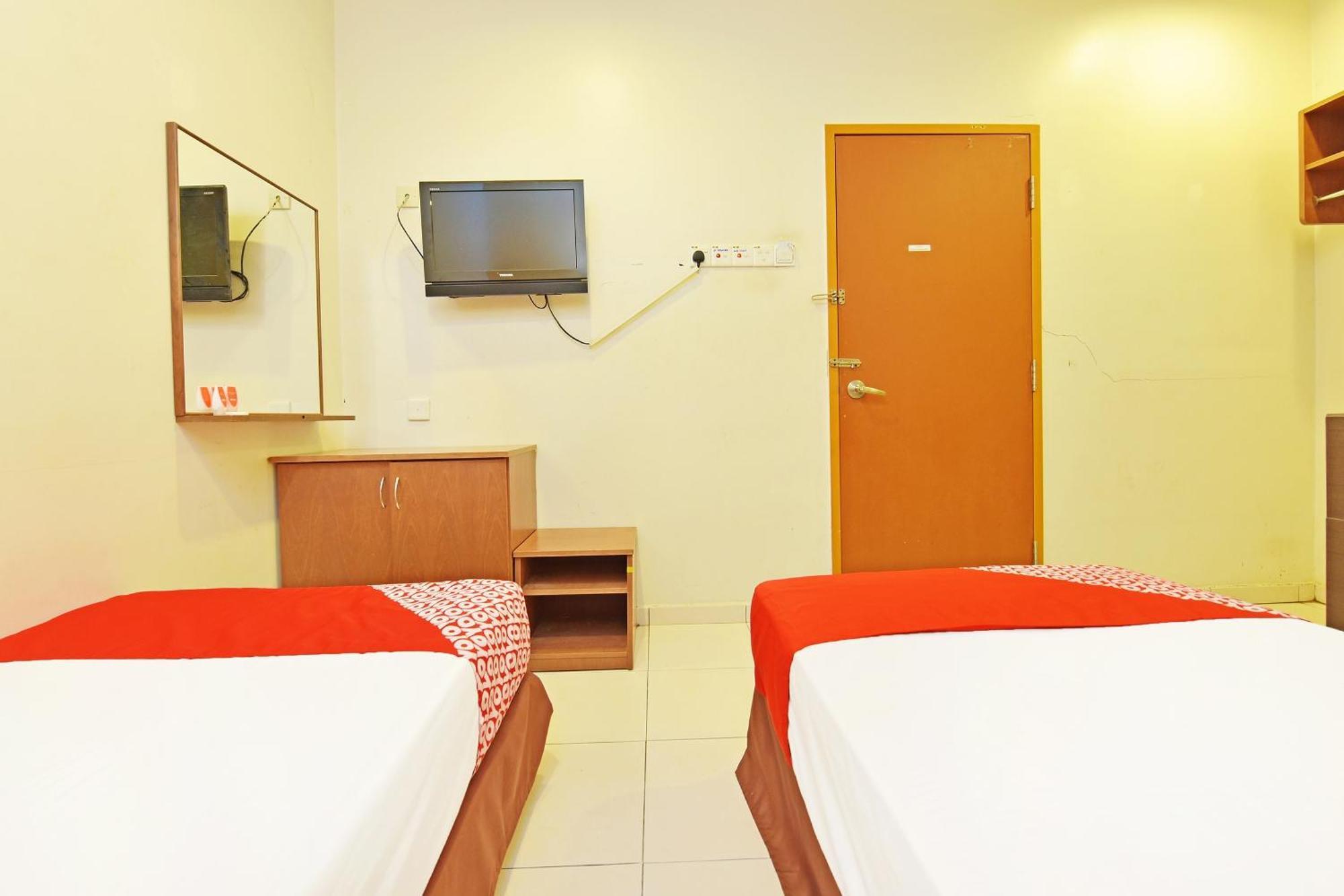 Oyo 582 Hotel Walk Inn Kampong Pasir Puteh  Εξωτερικό φωτογραφία
