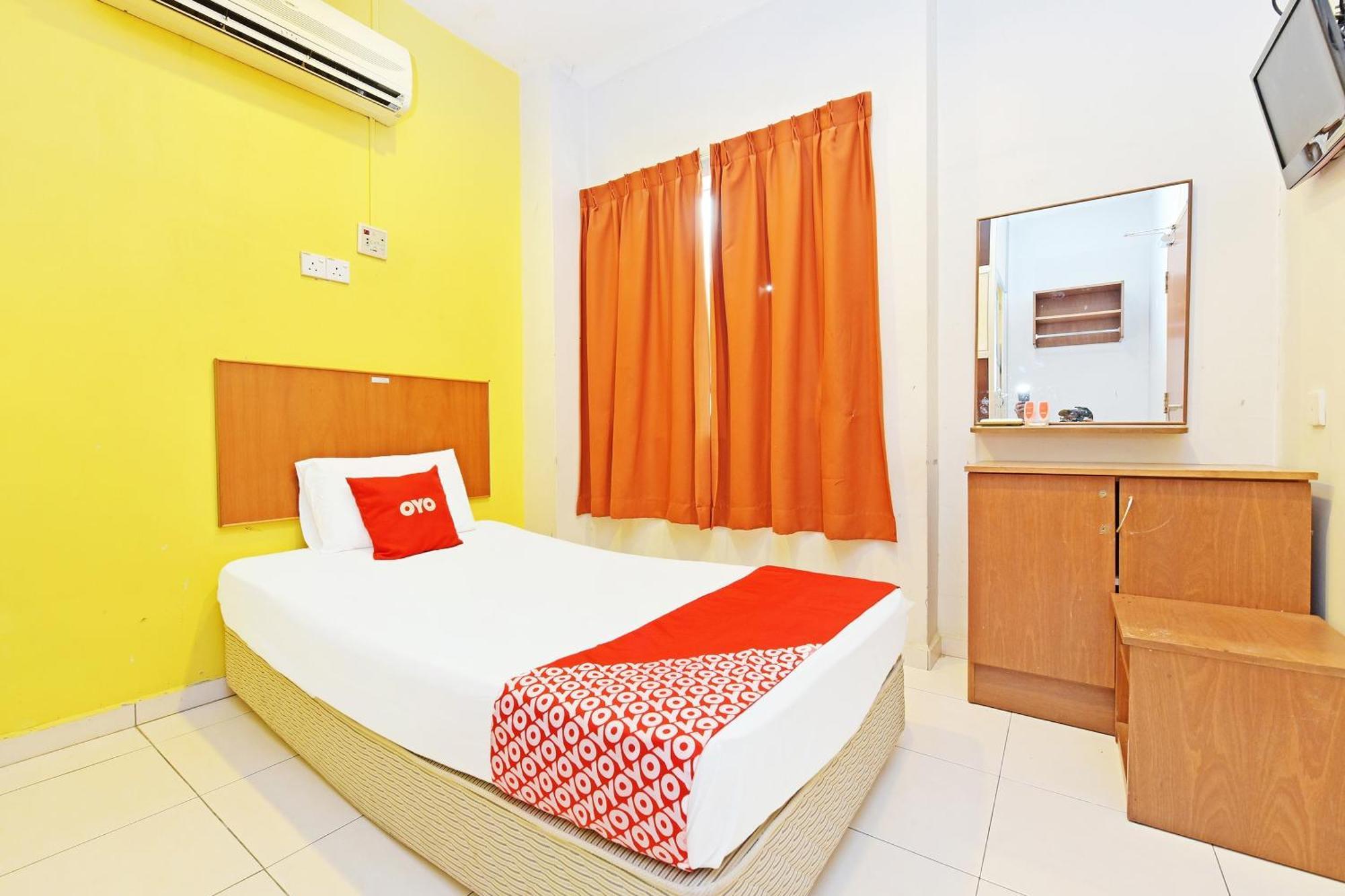 Oyo 582 Hotel Walk Inn Kampong Pasir Puteh  Εξωτερικό φωτογραφία
