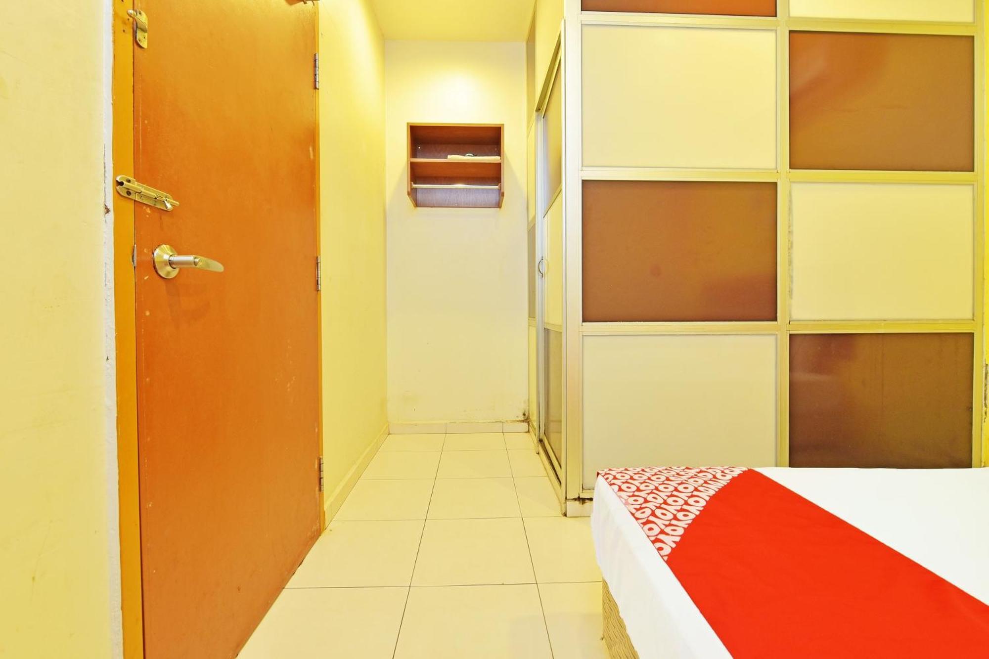 Oyo 582 Hotel Walk Inn Kampong Pasir Puteh  Εξωτερικό φωτογραφία