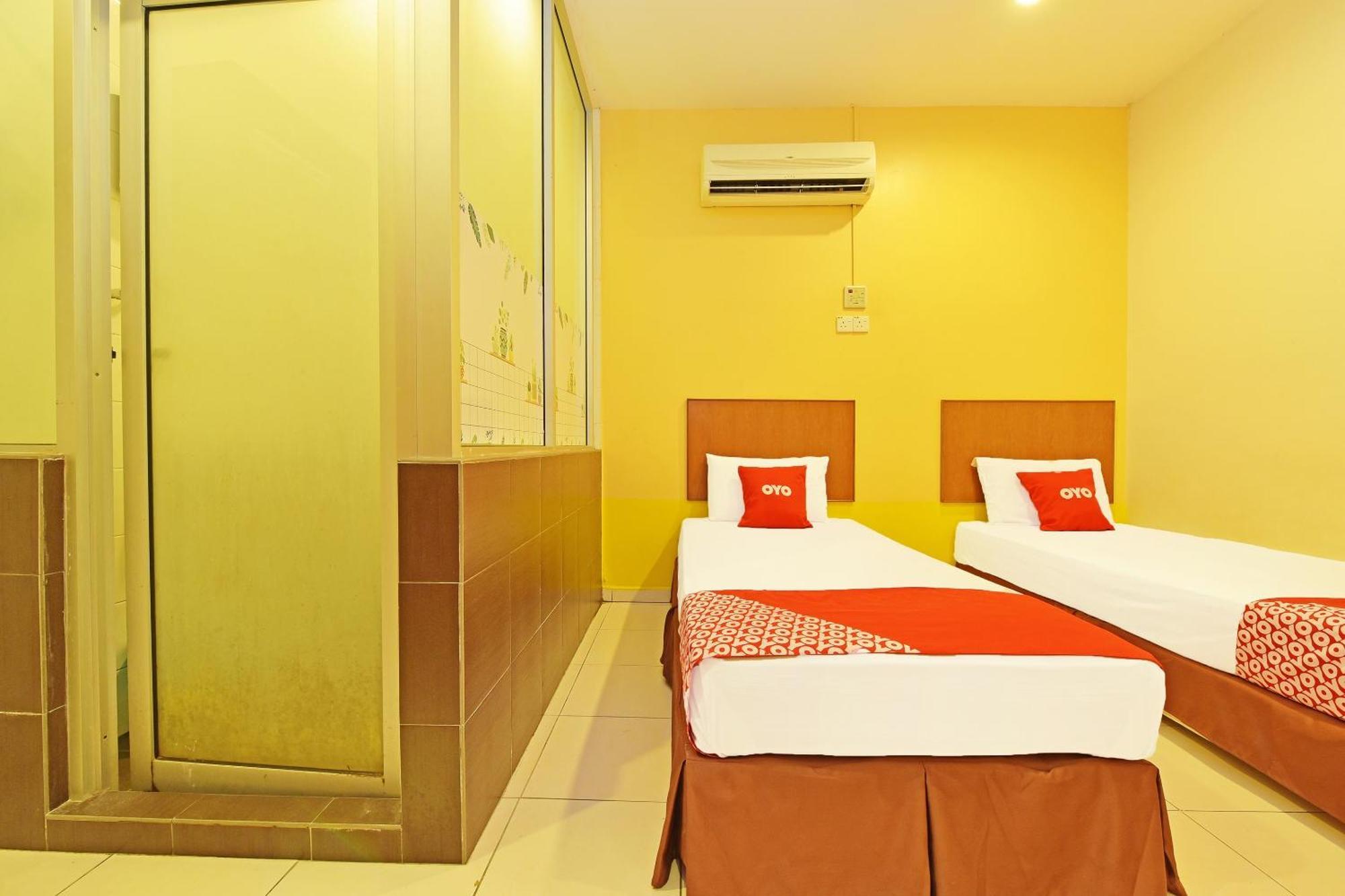 Oyo 582 Hotel Walk Inn Kampong Pasir Puteh  Εξωτερικό φωτογραφία